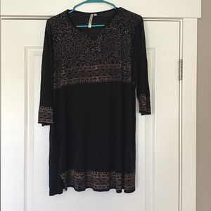 Tunic black top